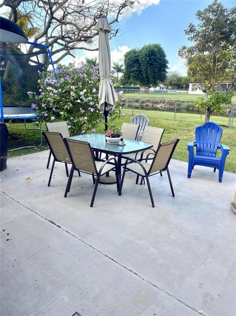 9400 SW 103rd Ave , Miami, FL 33176 Photo