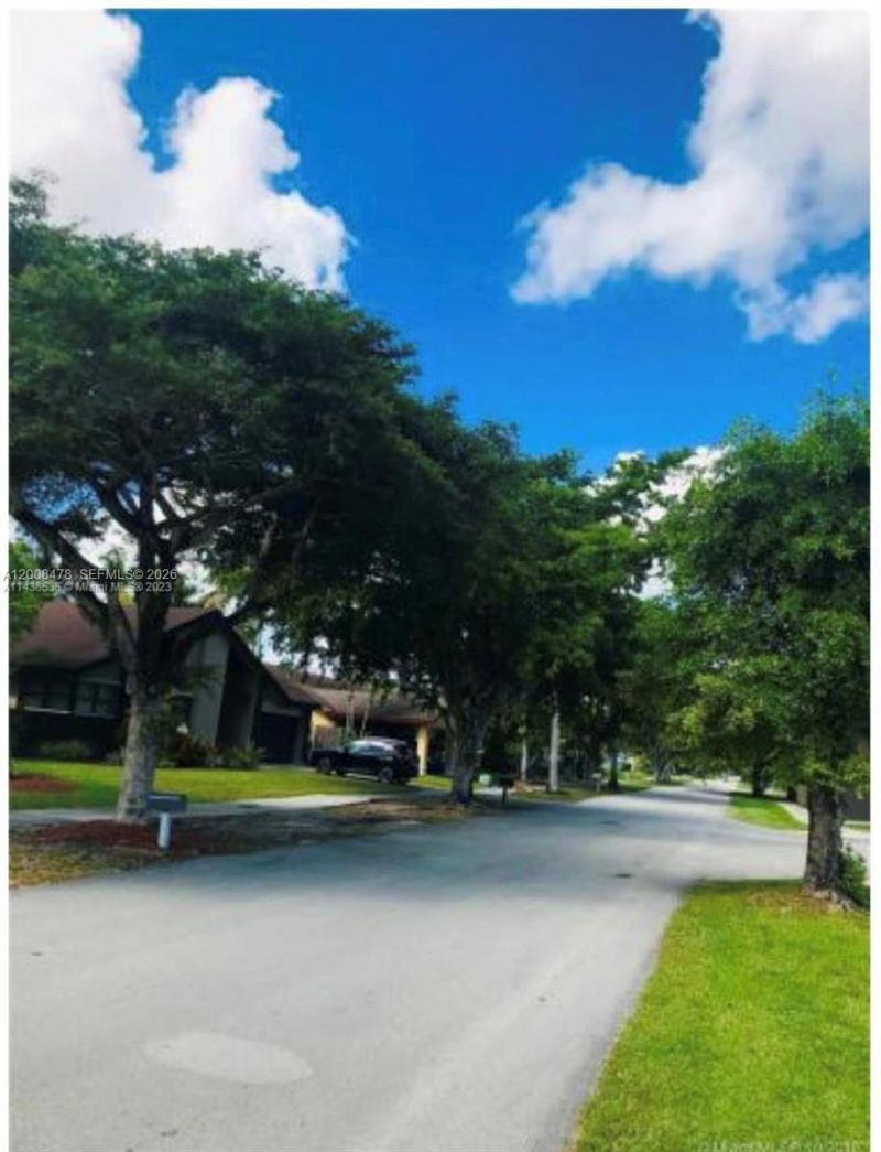 9400 SW 103rd Ave , Miami, FL 33176 Photo