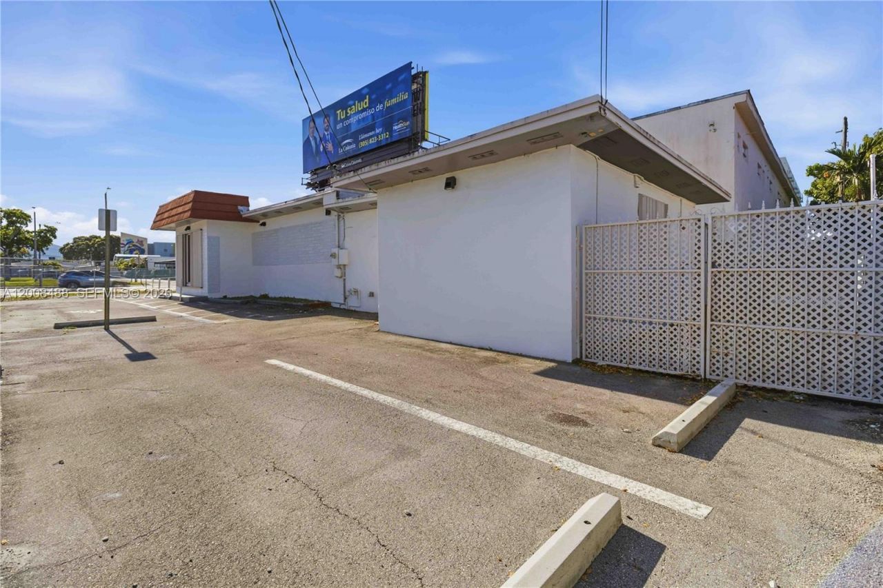 470 NW 22nd Ave , Miami, FL 33125 Photo