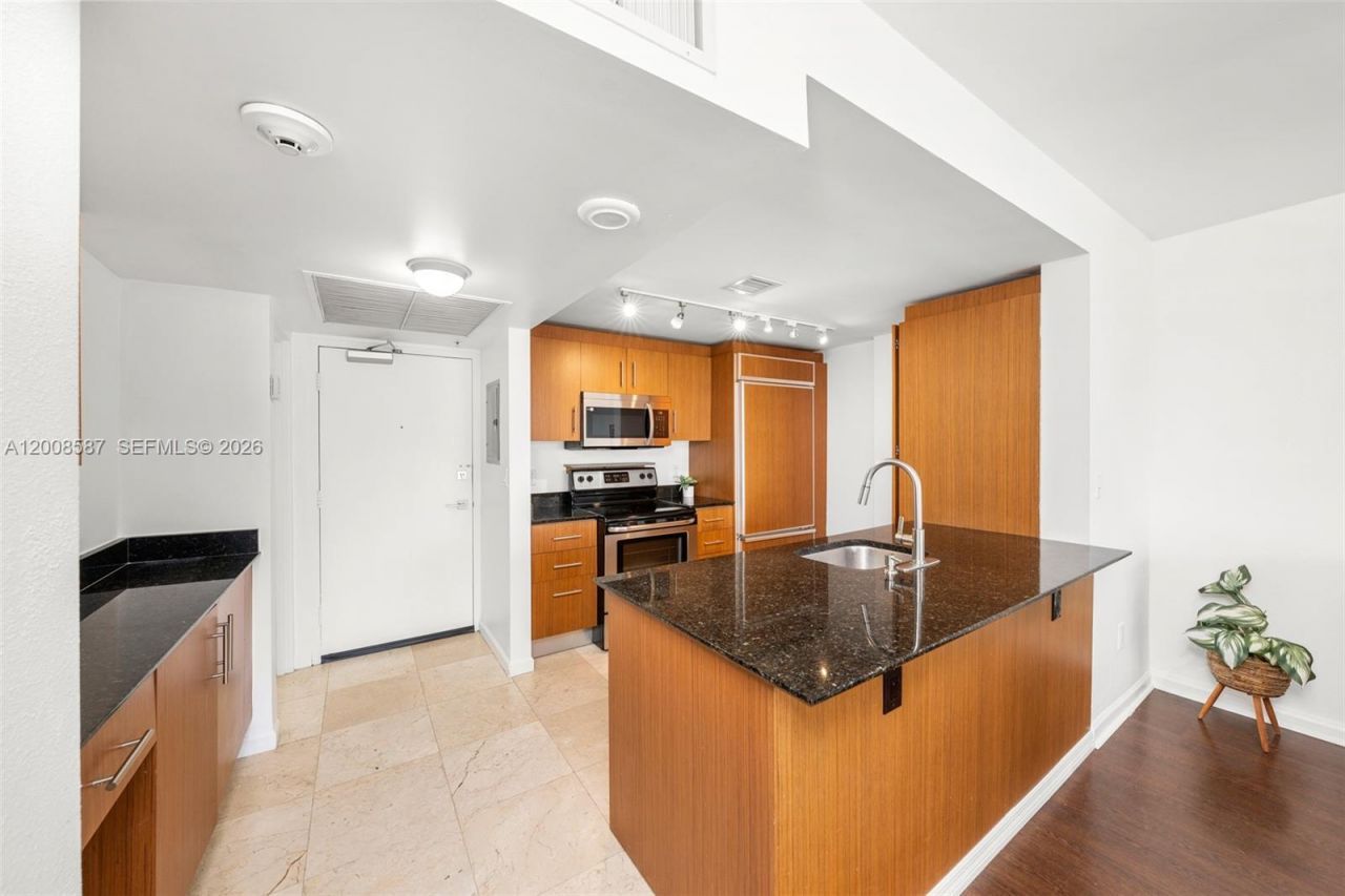 10275 Collins Ave, Unit 327, Bal Harbour, FL 33154 Photo