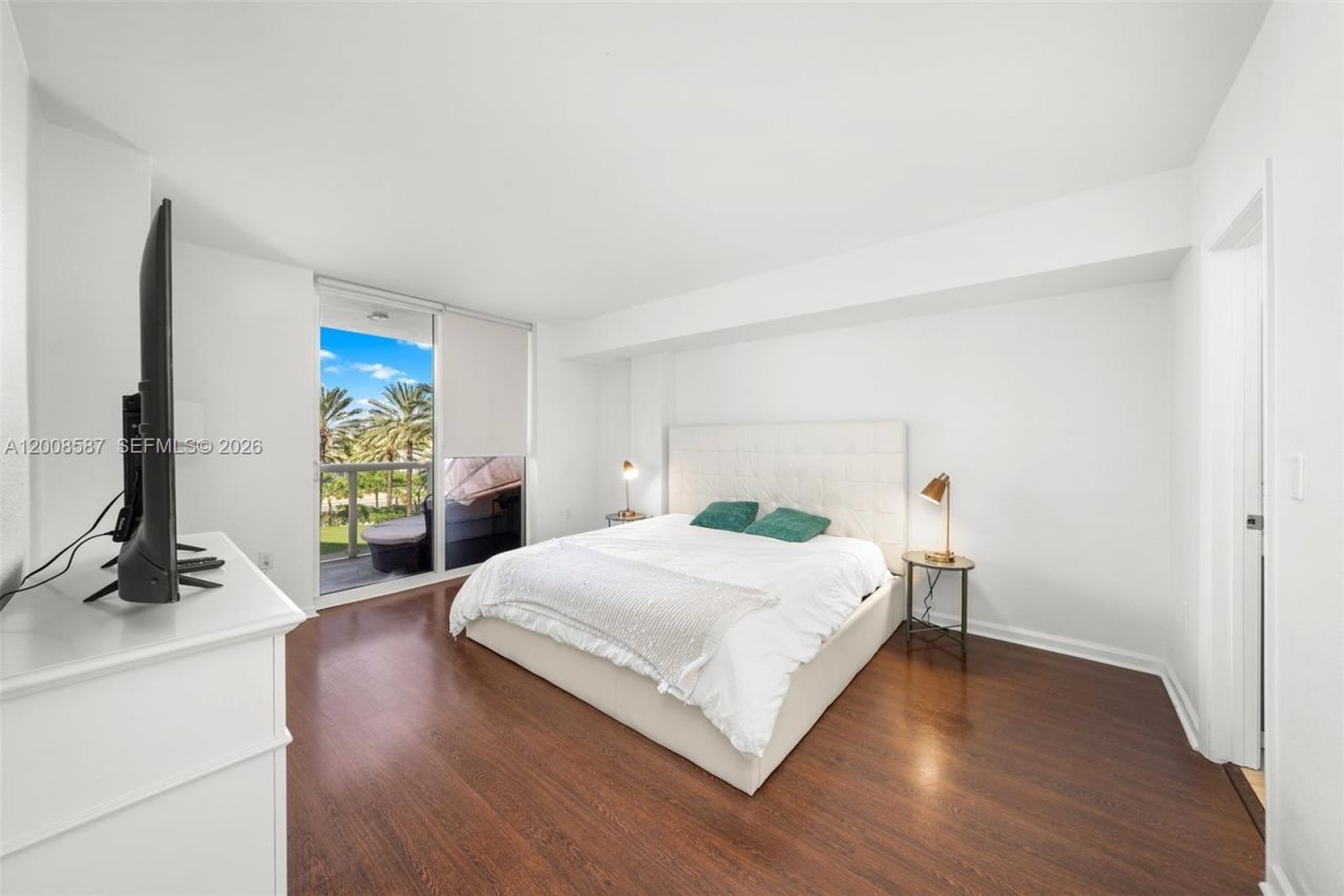 10275 Collins Ave, Unit 327, Bal Harbour, FL 33154 Photo