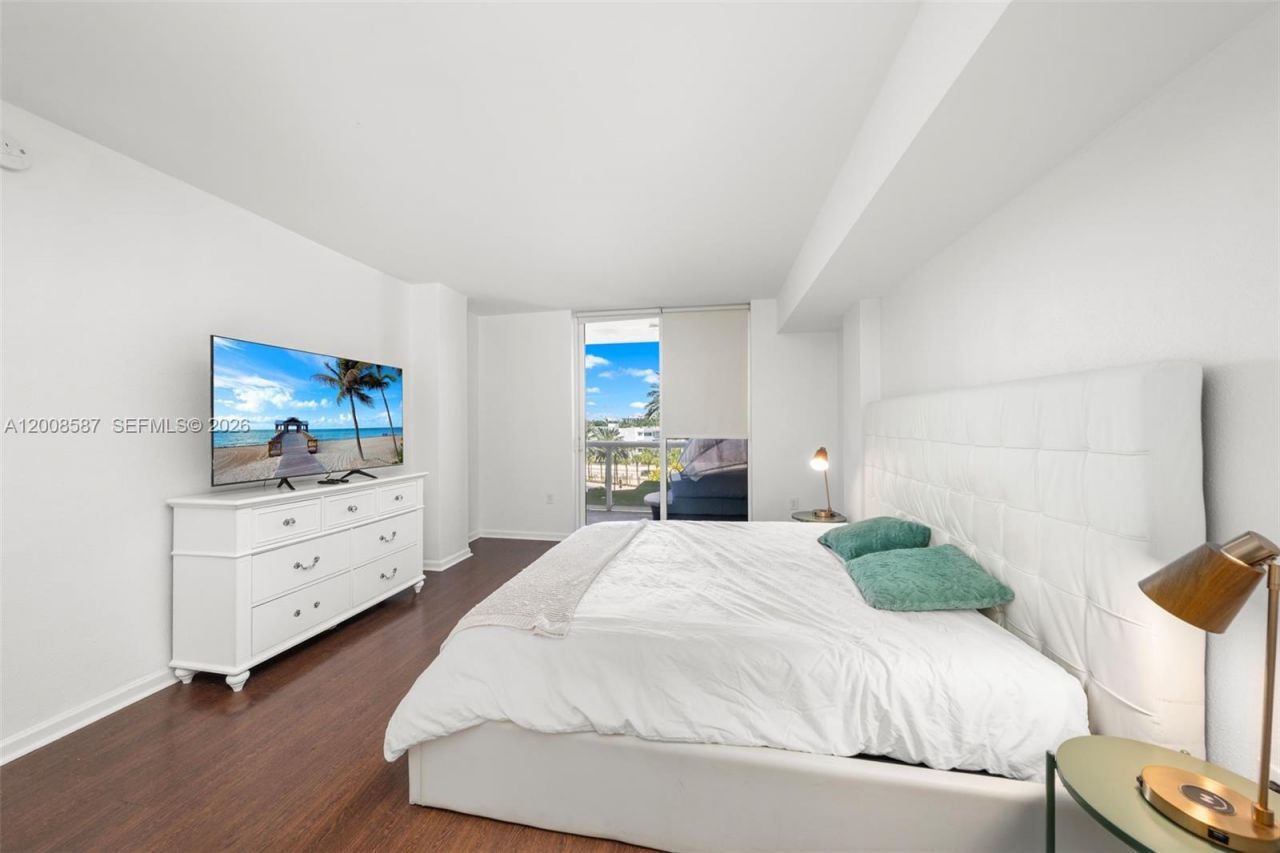 10275 Collins Ave, Unit 327, Bal Harbour, FL 33154 Photo