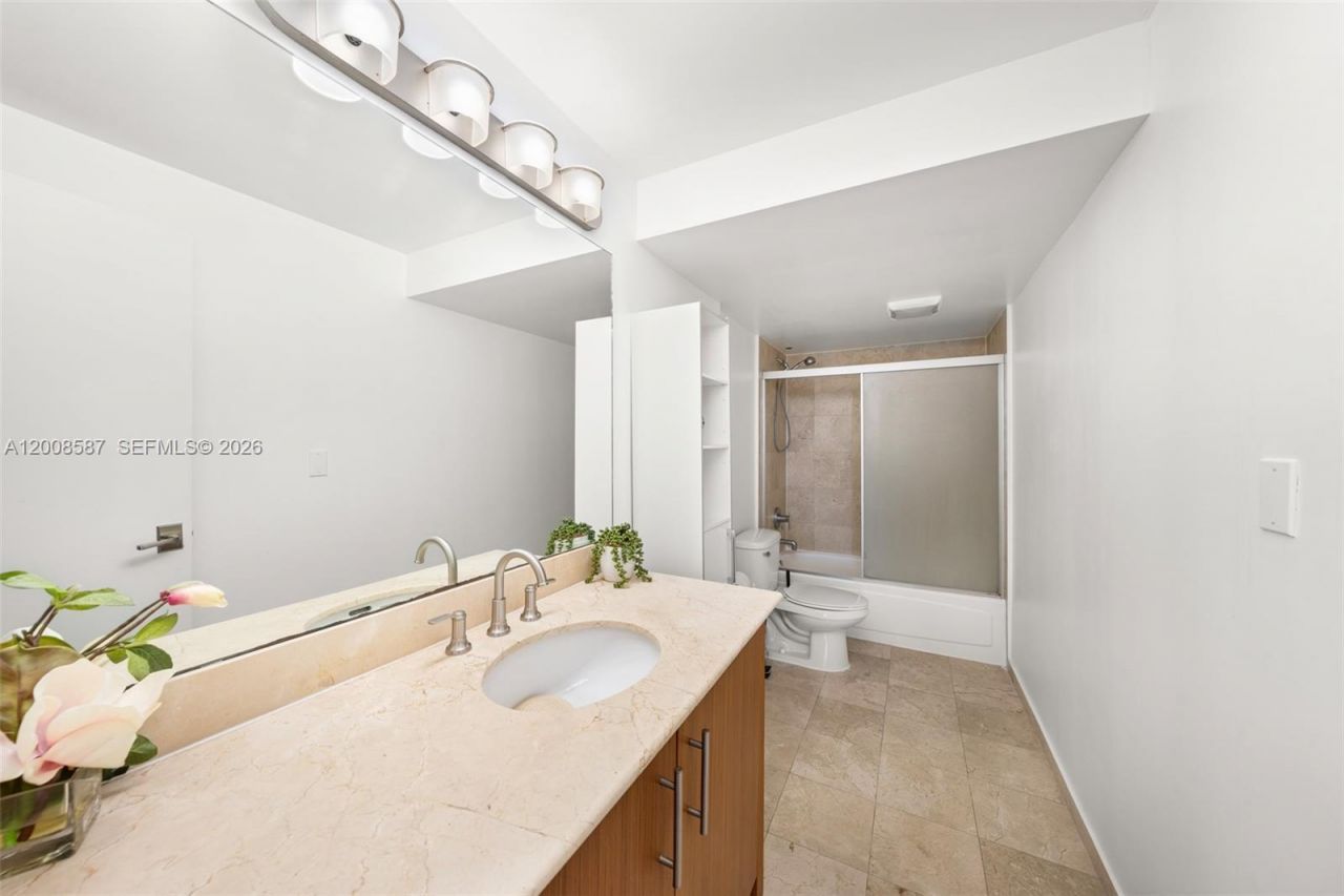 10275 Collins Ave, Unit 327, Bal Harbour, FL 33154 Photo