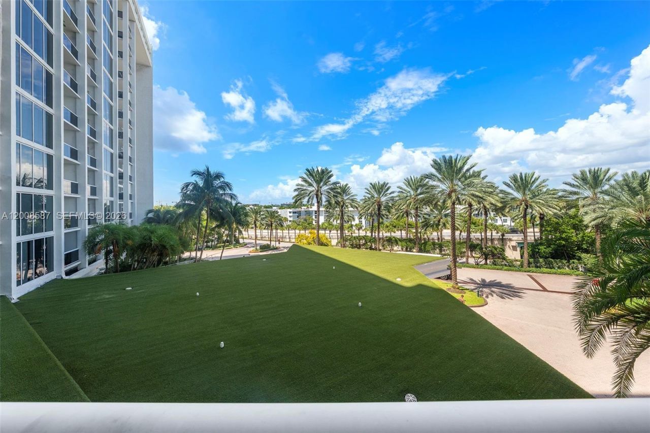 10275 Collins Ave, Unit 327, Bal Harbour, FL 33154 Photo