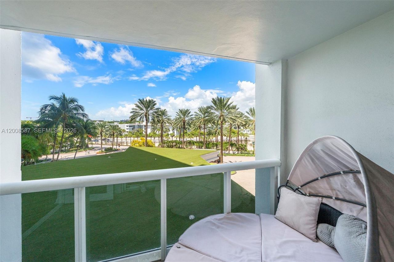 10275 Collins Ave, Unit 327, Bal Harbour, FL 33154 Photo