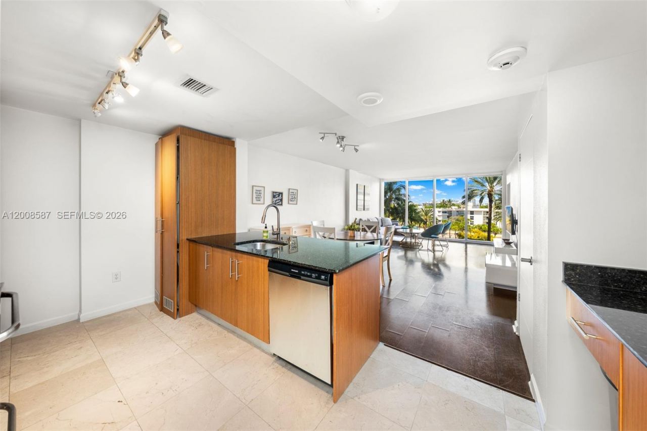 10275 Collins Ave, Unit 327, Bal Harbour, FL 33154 Photo