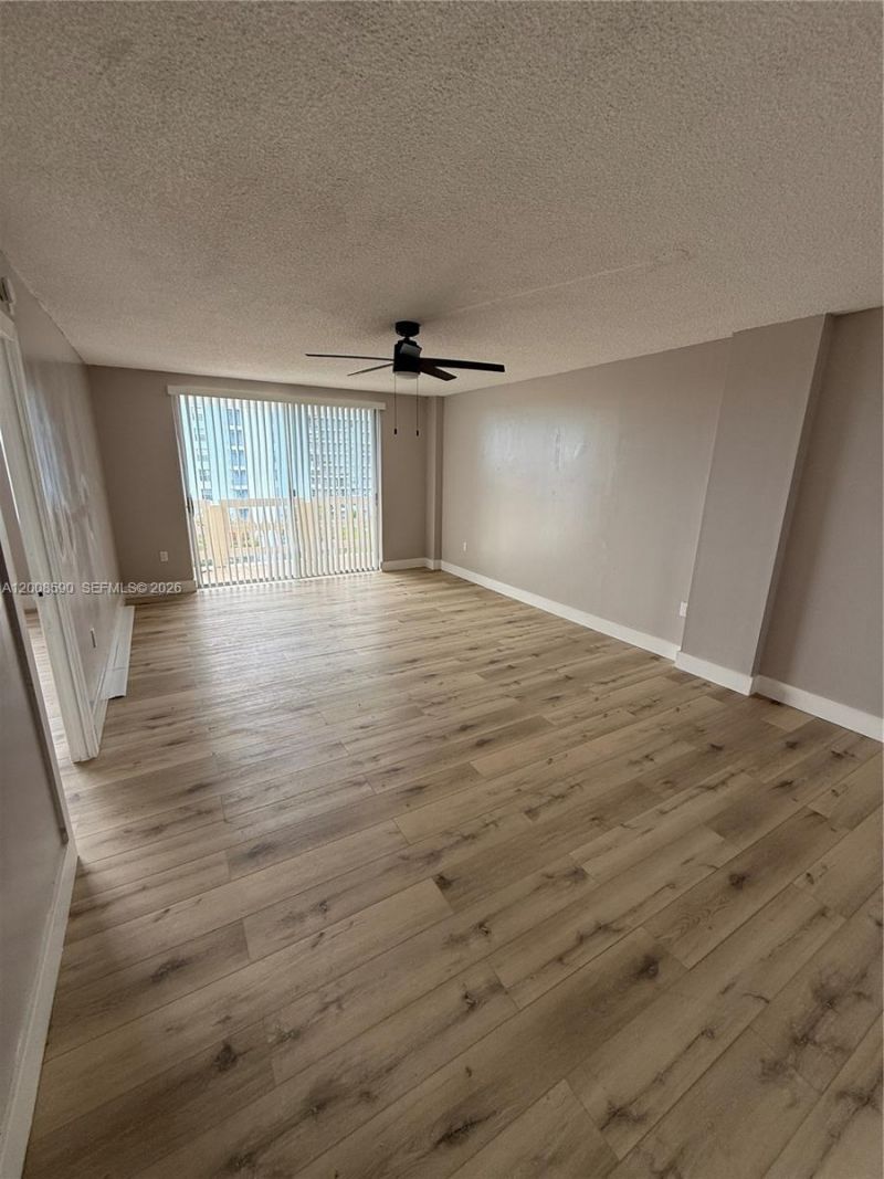 15600 NW 7th Ave , Unit 618, Miami, FL 33169 Photo
