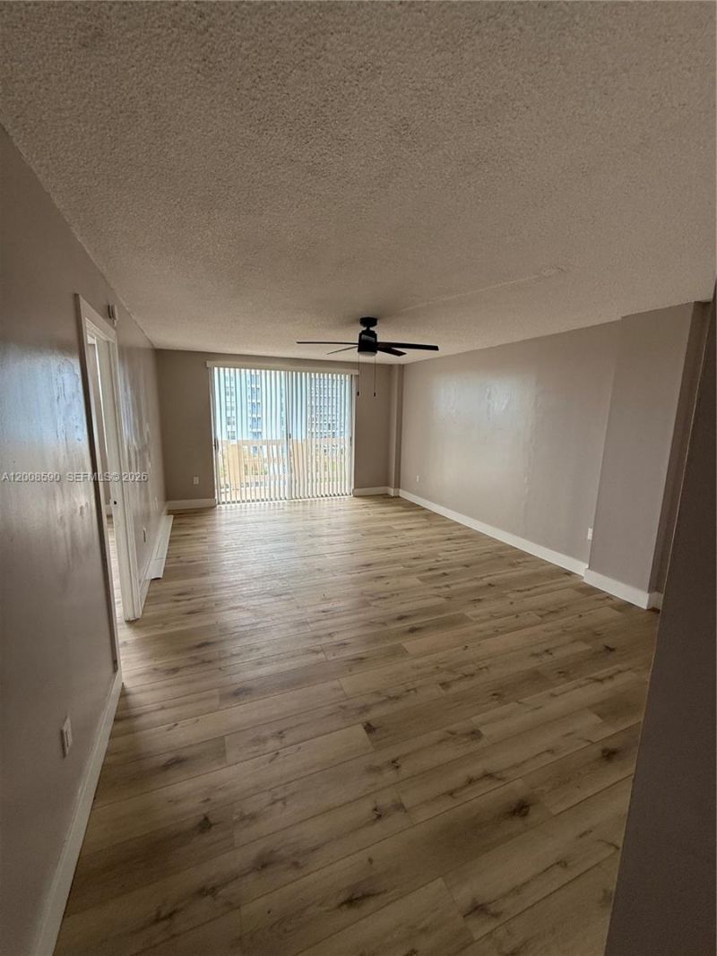 15600 NW 7th Ave , Unit 618, Miami, FL 33169 Photo