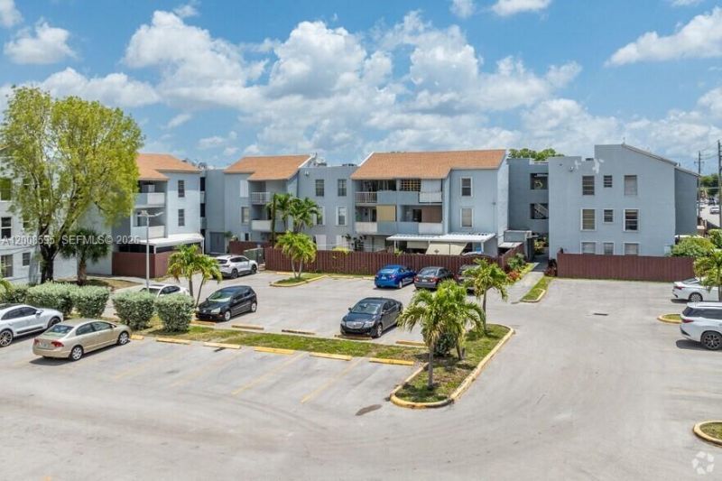 6095 W 18th Ave, Unit S219, Hialeah, FL 33012 Photo