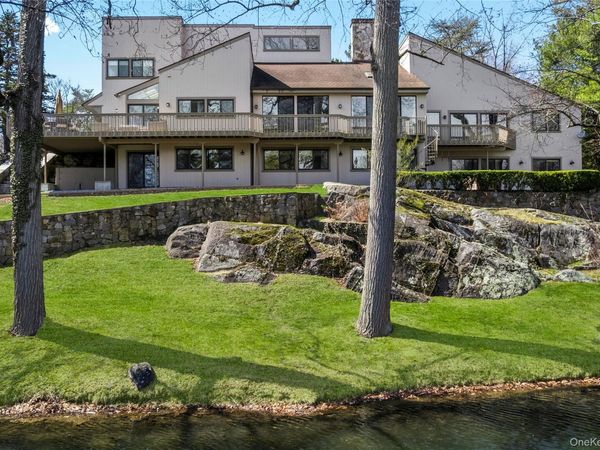3 Lakeside Drive, Rye, NY 10580
