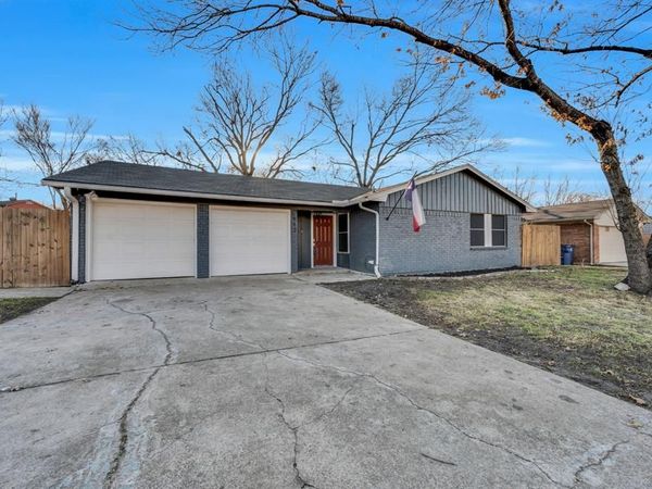 512 Virginia Avenue, Waxahachie, TX 75165