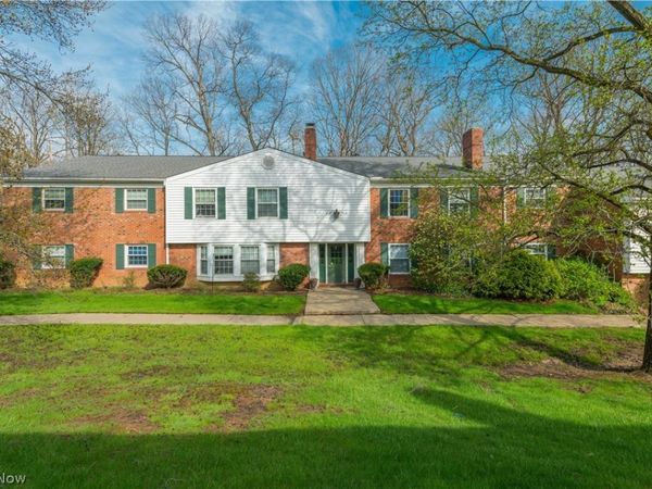 7005 Carriage Hill Drive , Unit 104, Brecksville, OH 44141