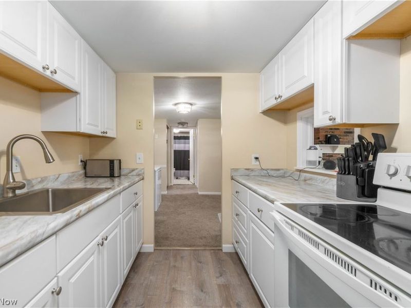 7005 Carriage Hill Drive, Unit 104, Brecksville, OH 44141 Photo 20