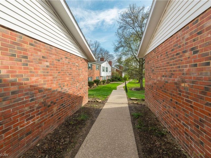 7005 Carriage Hill Drive, Unit 104, Brecksville, OH 44141 Photo 36