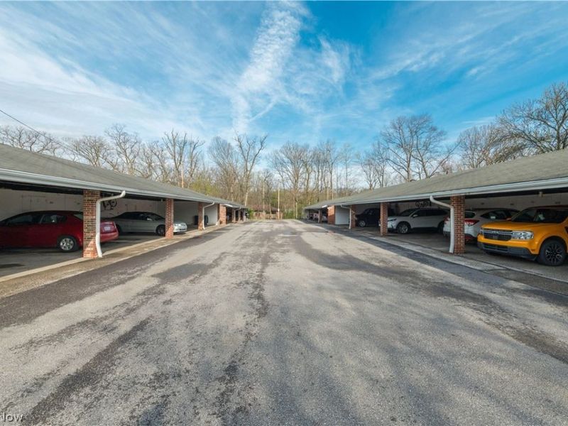 7005 Carriage Hill Drive, Unit 104, Brecksville, OH 44141 Photo 41