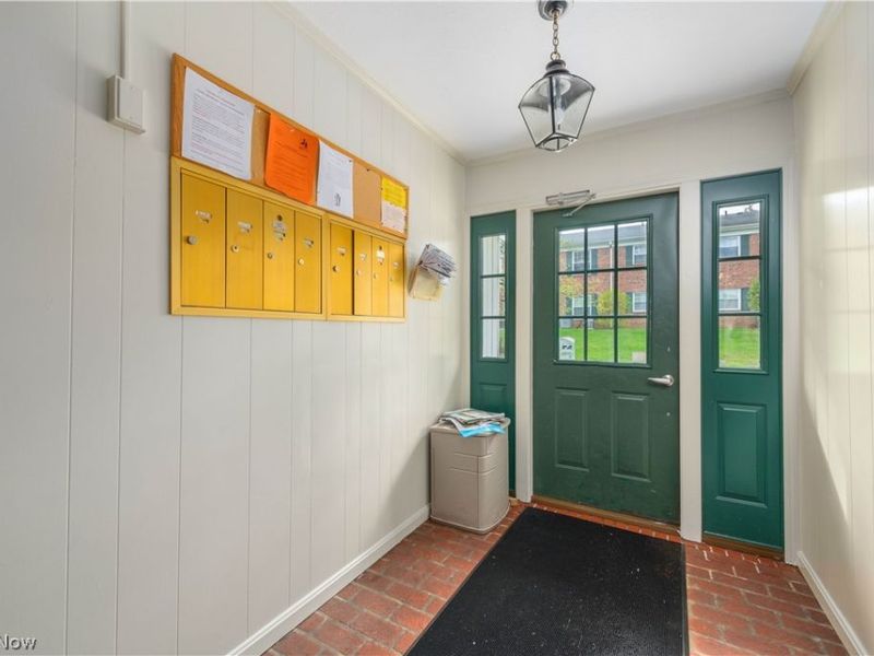 7005 Carriage Hill Drive, Unit 104, Brecksville, OH 44141 Photo 7