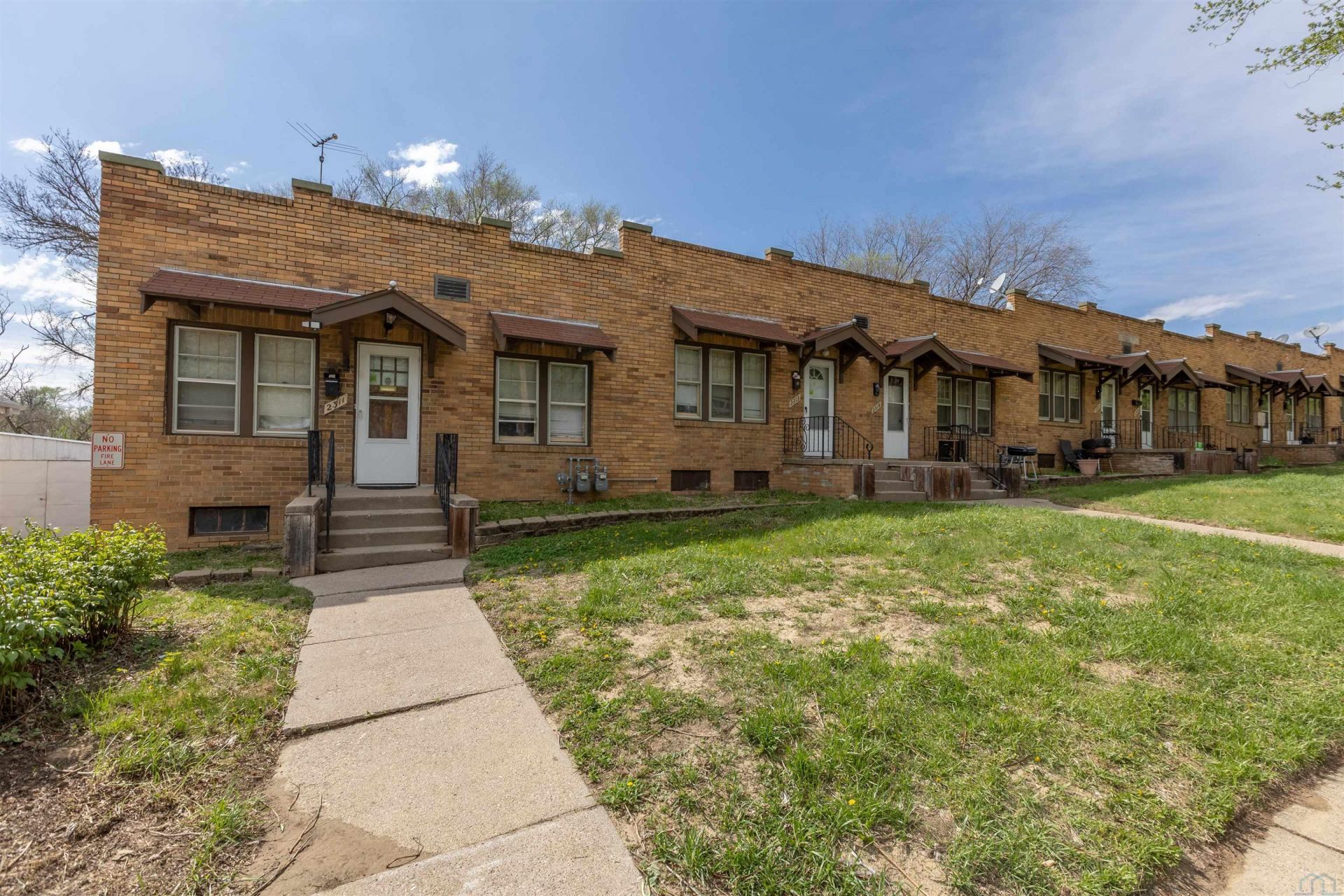 2311-2403 Virginia St, Sioux City, IA 51104 Main Photo