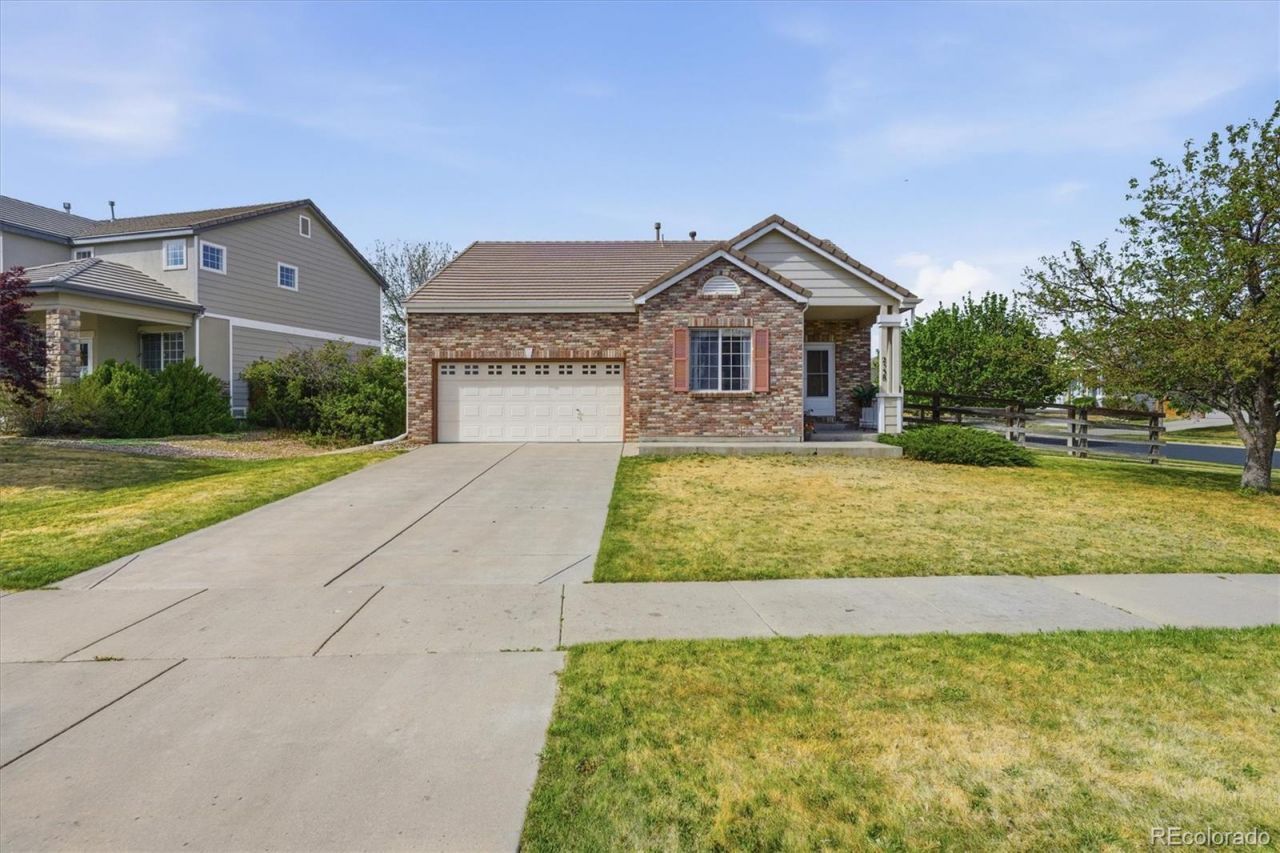2538 S Andes Circle, Aurora, CO 80013 Main Photo