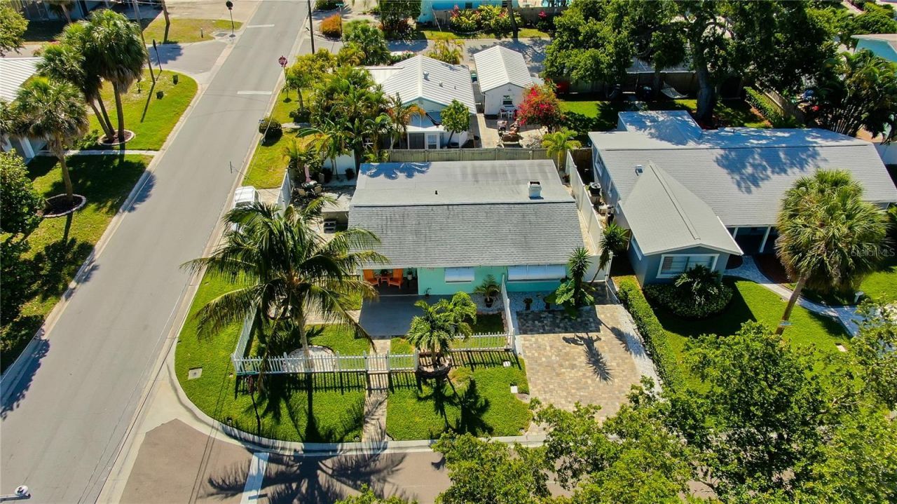 1907 2nd Street , Indian Rocks Beach, FL 33785 Photo