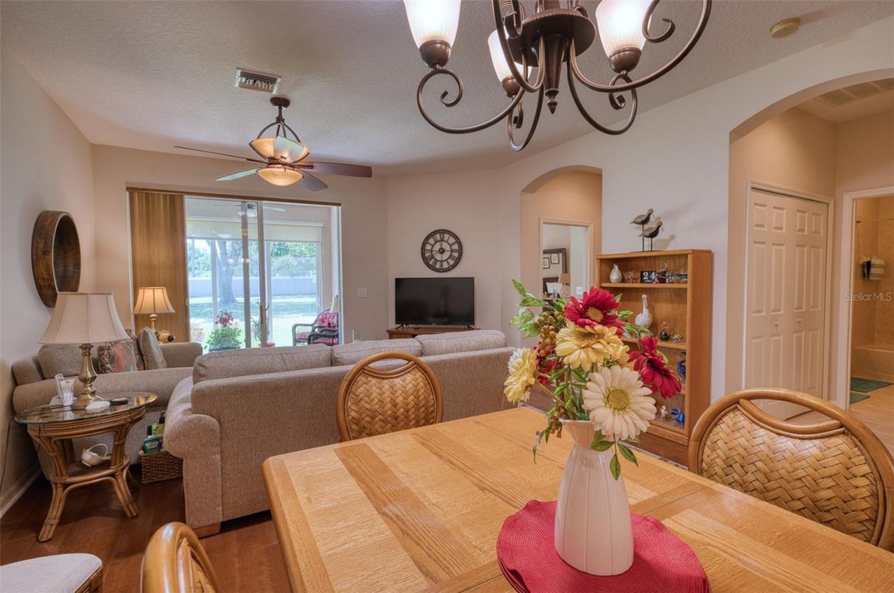 8223 Simpson Falls Court, Sarasota, FL 34243 Photo