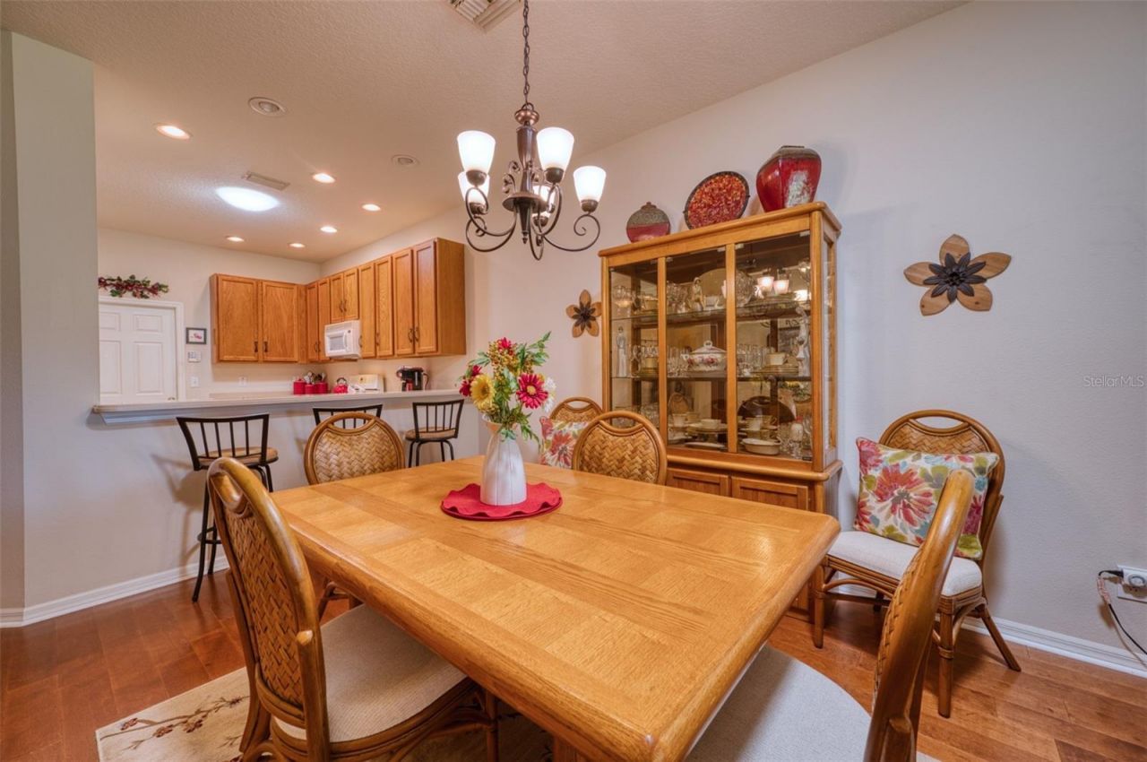 8223 Simpson Falls Court, Sarasota, FL 34243 Photo
