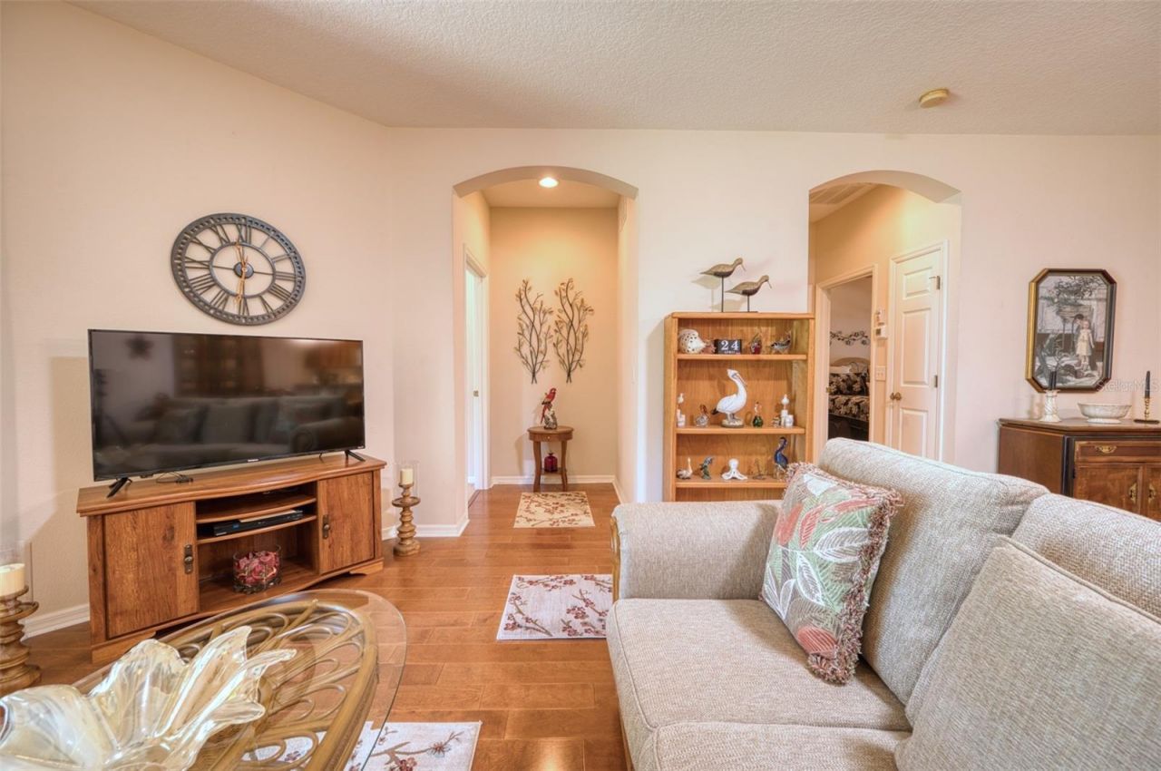 8223 Simpson Falls Court, Sarasota, FL 34243 Photo
