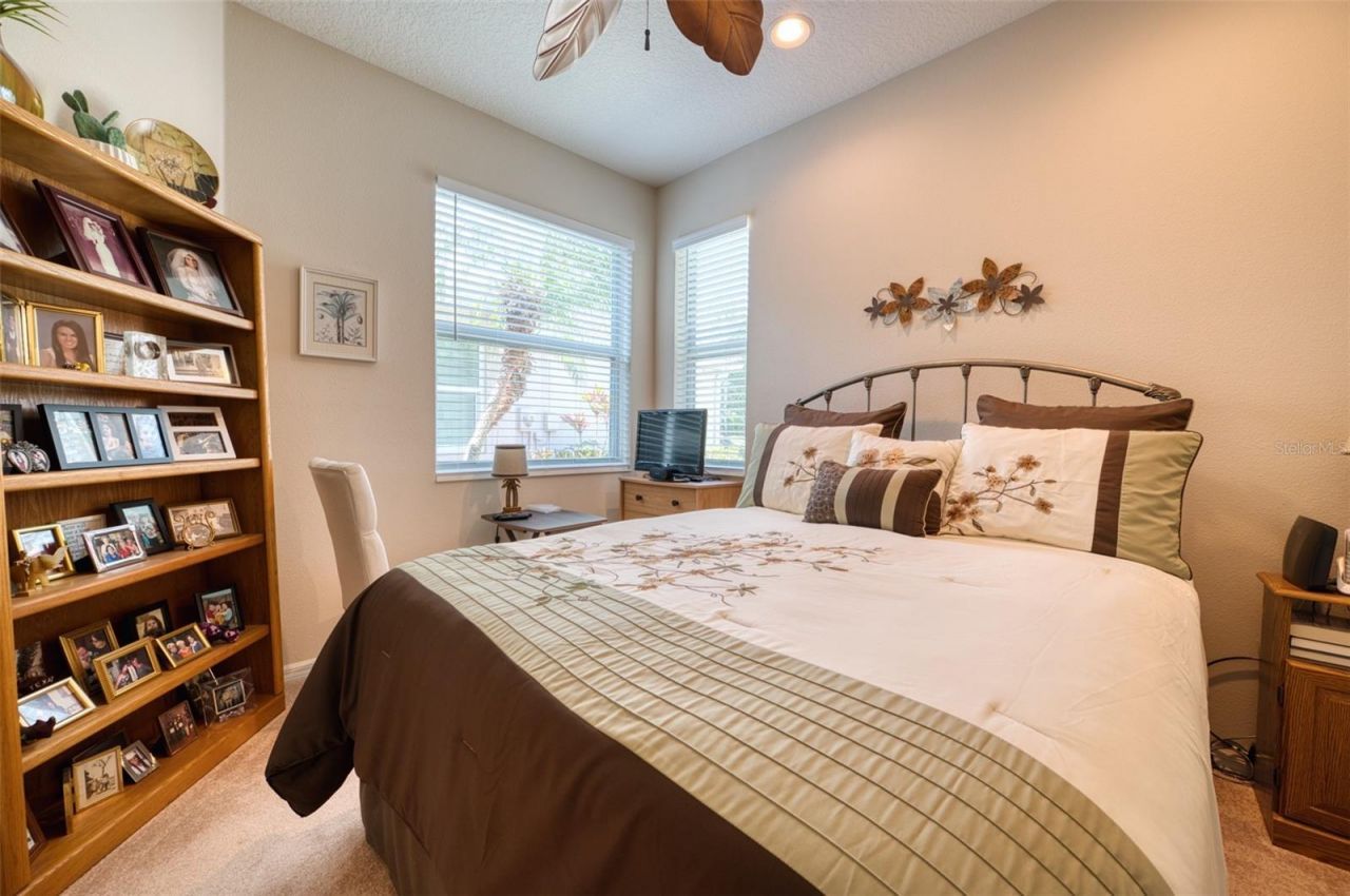 8223 Simpson Falls Court, Sarasota, FL 34243 Photo