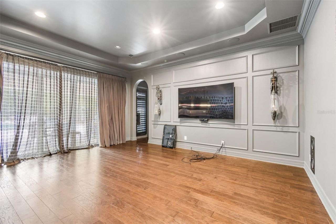 14320 Avon Farms Drive, Tampa, FL 33618 Photo