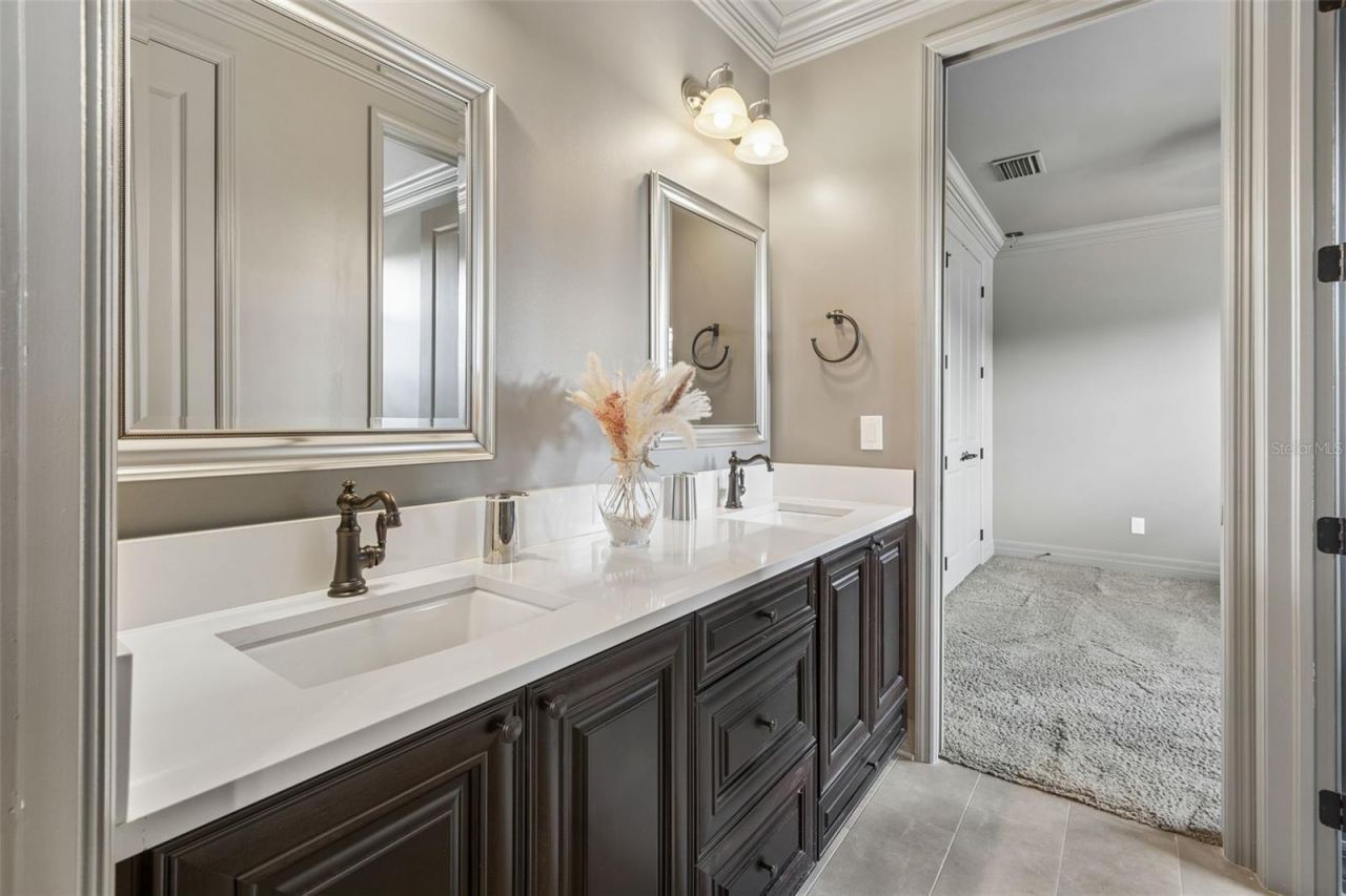 14320 Avon Farms Drive, Tampa, FL 33618 Photo