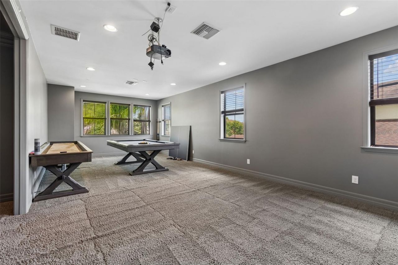 14320 Avon Farms Drive, Tampa, FL 33618 Photo
