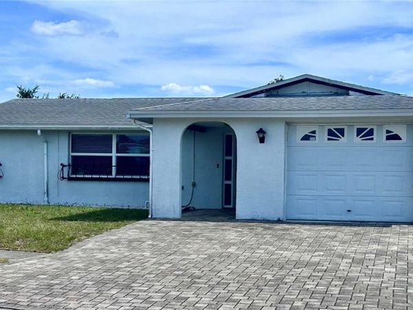 5746 FRIEDLY AVENUE , NEW PORT RICHEY, FL 34652