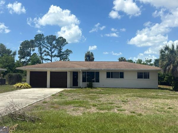 714 Magellan Drive, Sarasota, FL 34243