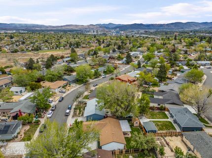 1065 Beldon Way, Reno, NV 89503 Photo