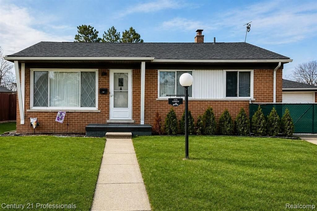 31274 Fernwood Street, Westland, MI 48186 Main Photo