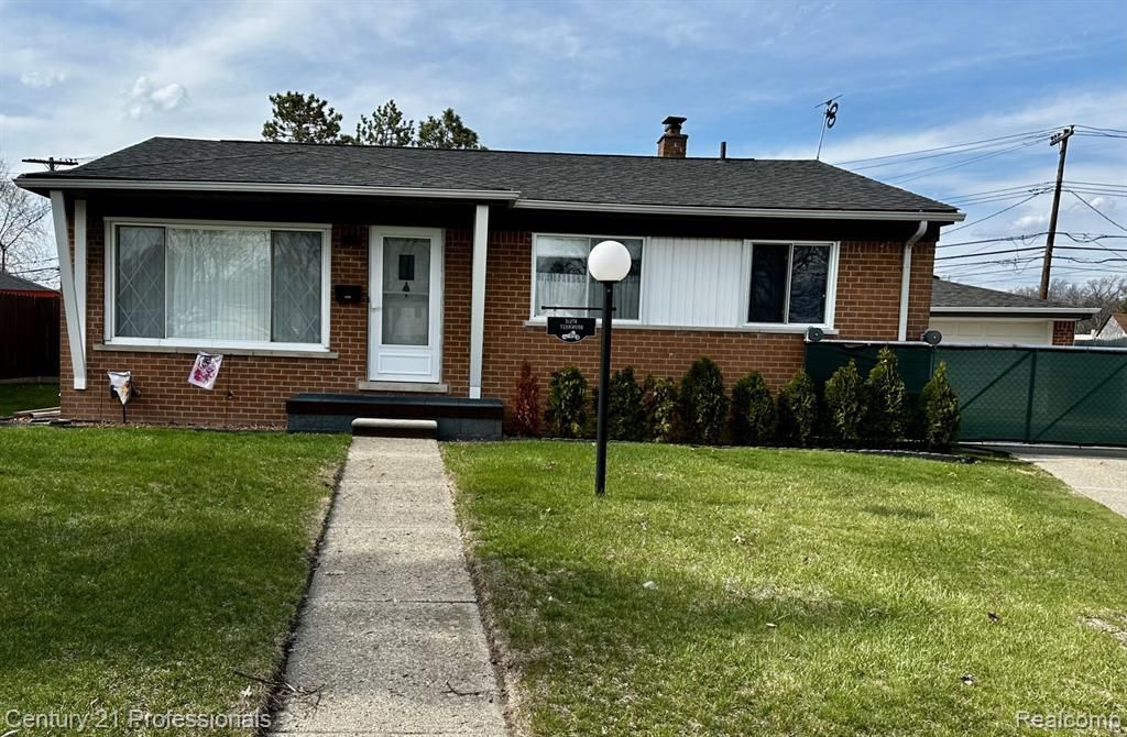 31274 Fernwood Street , Westland, MI 48186 Main Photo