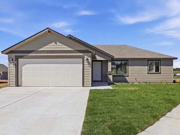 1211 N Layton Ave, Deer Park, WA 99006
