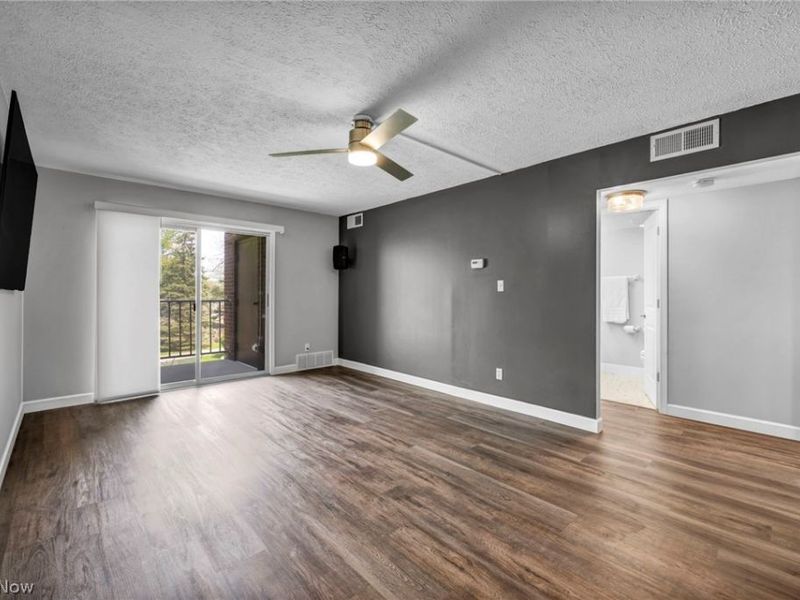 4183 Columbia Road, North Olmsted, OH 44070 Photo 11