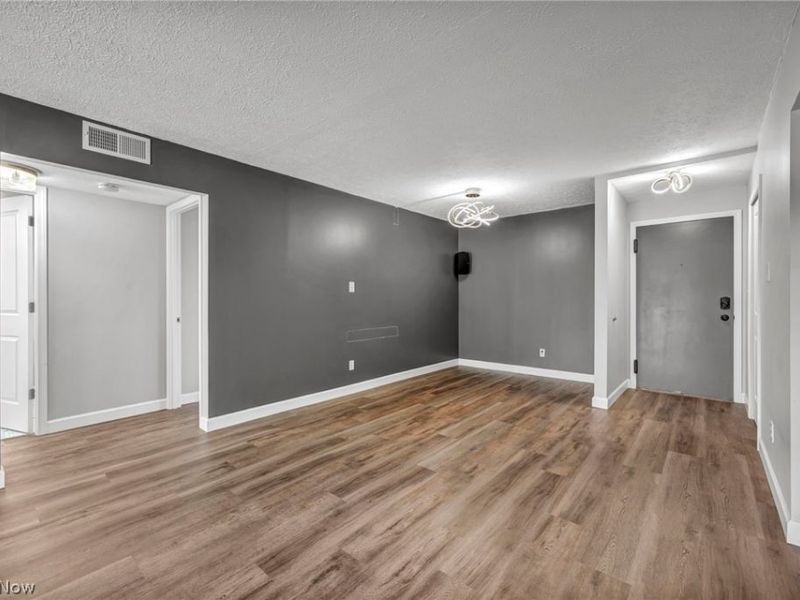 4183 Columbia Road, North Olmsted, OH 44070 Photo 13