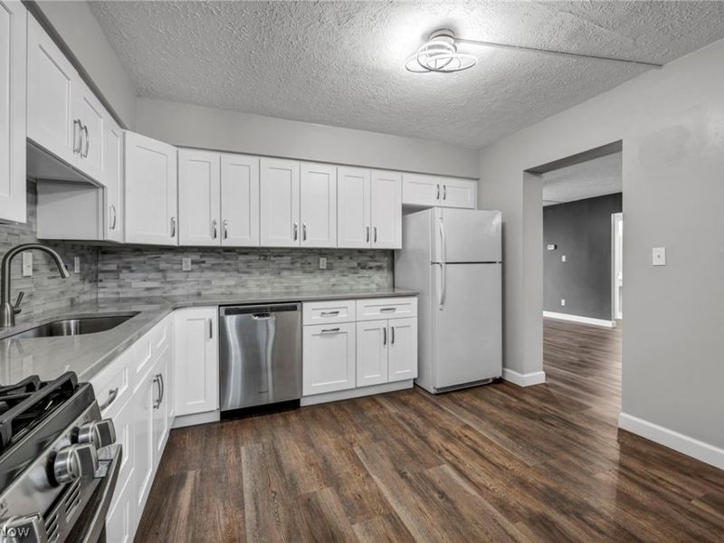 4183 Columbia Road, North Olmsted, OH 44070 Photo 20