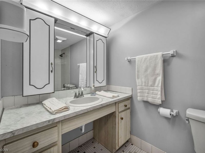 4183 Columbia Road, North Olmsted, OH 44070 Photo 21