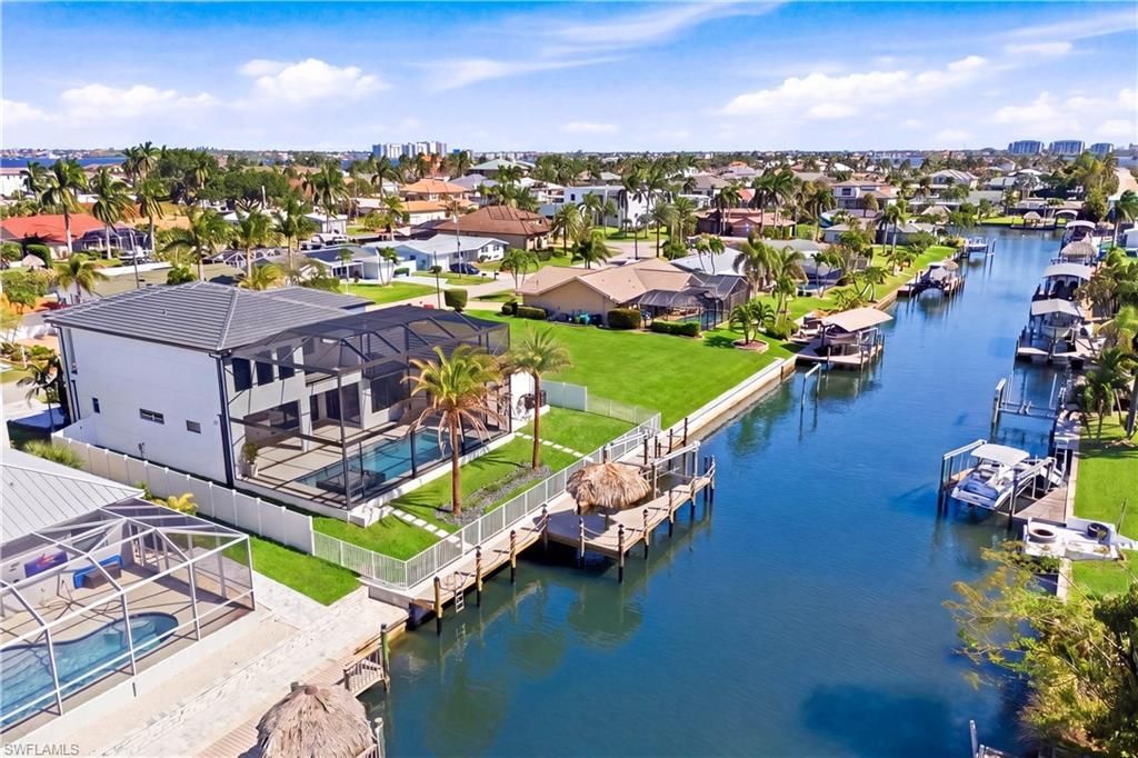 5332 Mayfair Ct, Cape Coral, FL 33904 Photo