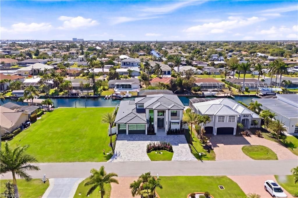 5332 Mayfair Ct, Cape Coral, FL 33904 Photo