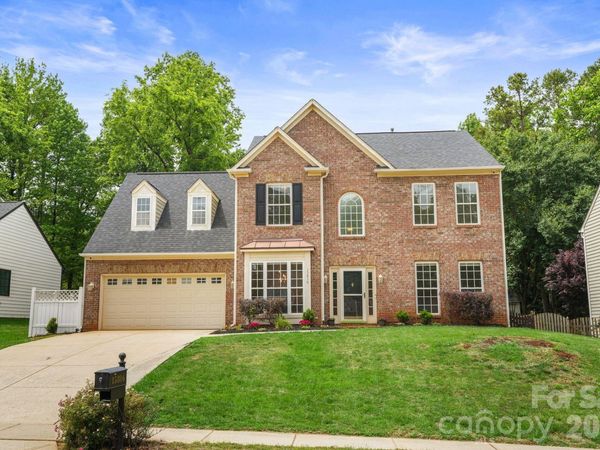 15816 Gathering Oaks Drive, Huntersville, NC 28078