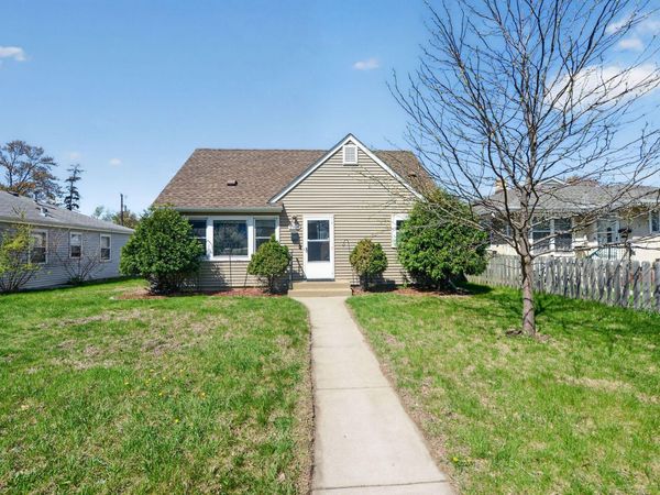 5904 28th Avenue S, Minneapolis, MN 55417