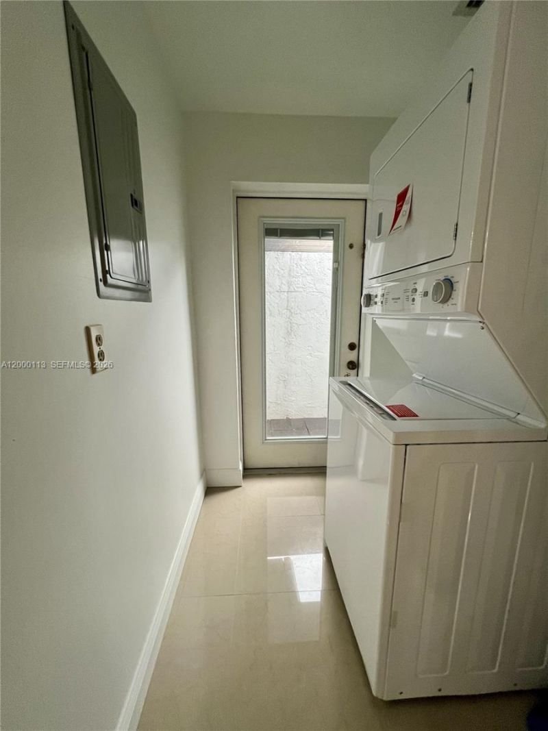 10356 SW 11th Ter , Unit 2-24A, Miami, FL 33174 Photo