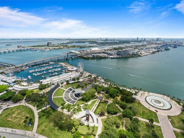 50 Biscayne Blvd , Unit 5402, Miami, FL 33132