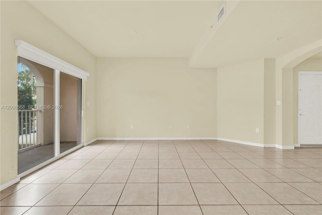11501 NW 89th St , Unit 104, Doral, FL 33178 Photo