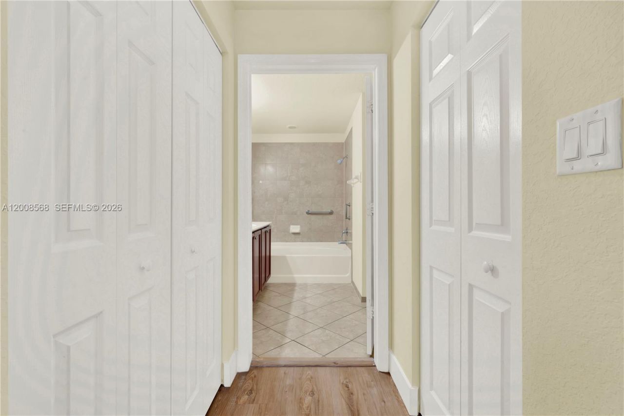 11501 NW 89th St , Unit 104, Doral, FL 33178 Photo