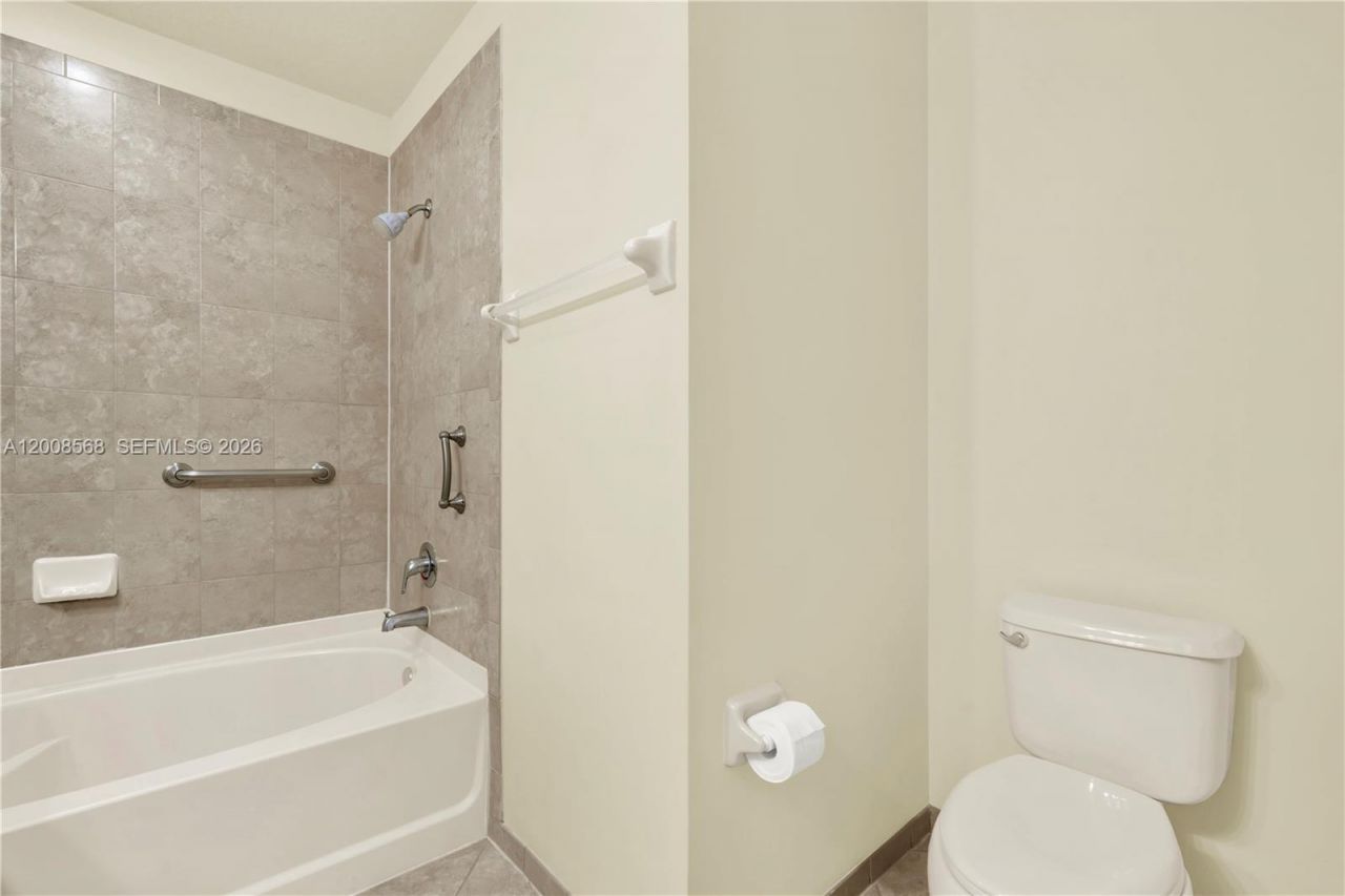 11501 NW 89th St , Unit 104, Doral, FL 33178 Photo