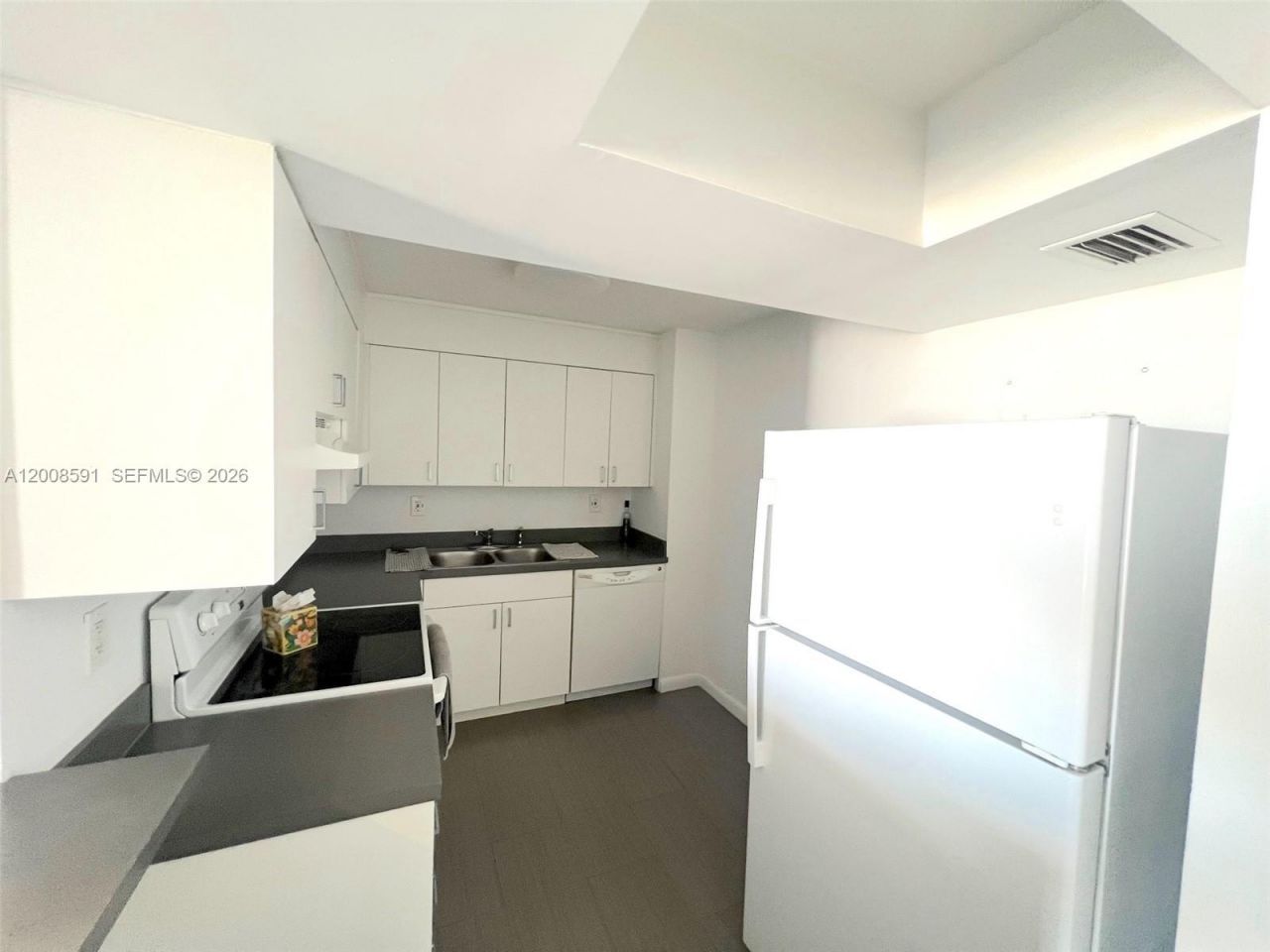 1800 Collins Ave , Unit 15B, Miami Beach, FL 33139 Photo